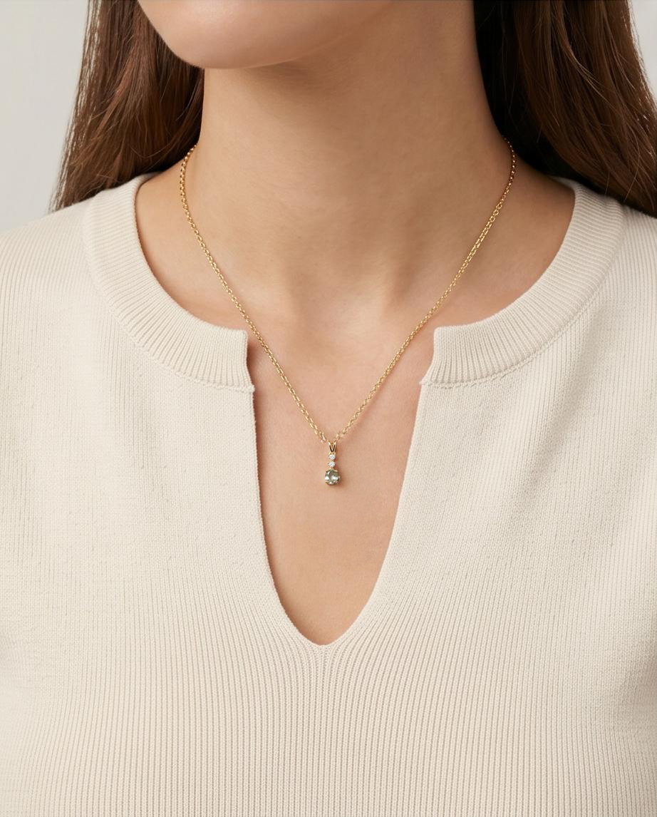 Verdant Elegance Pendant