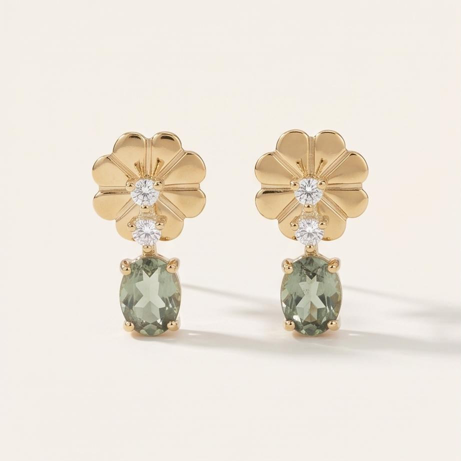 Verdant Elegance Earring